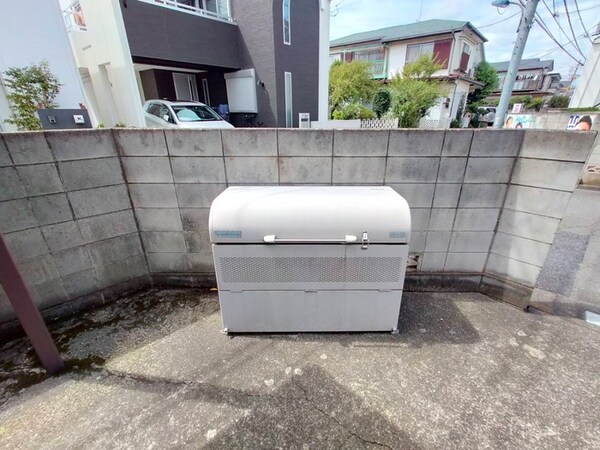 バイク置き場