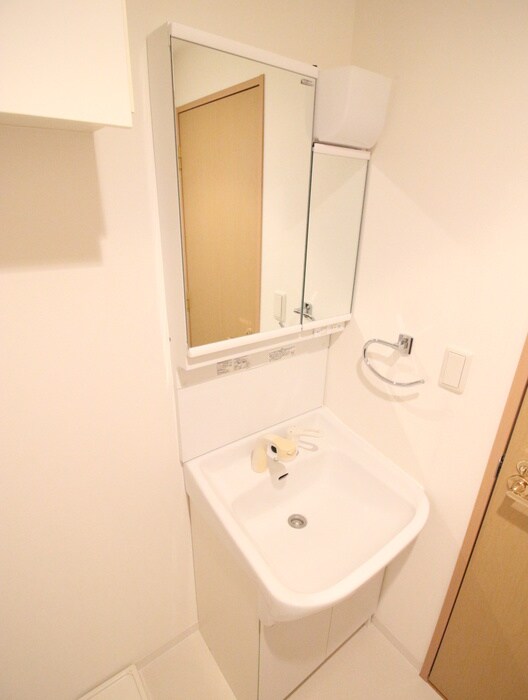 物件内観写真11　(洗面)