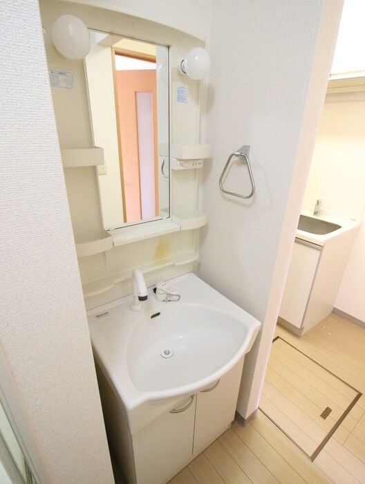 物件内観写真13　(洗面)