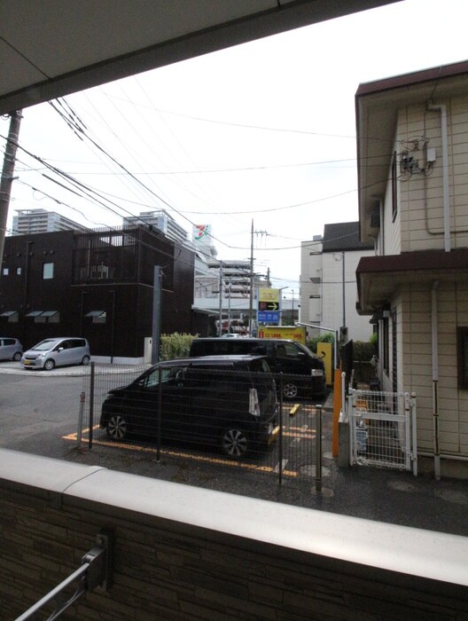 物件内観写真18　(室内からの展望)