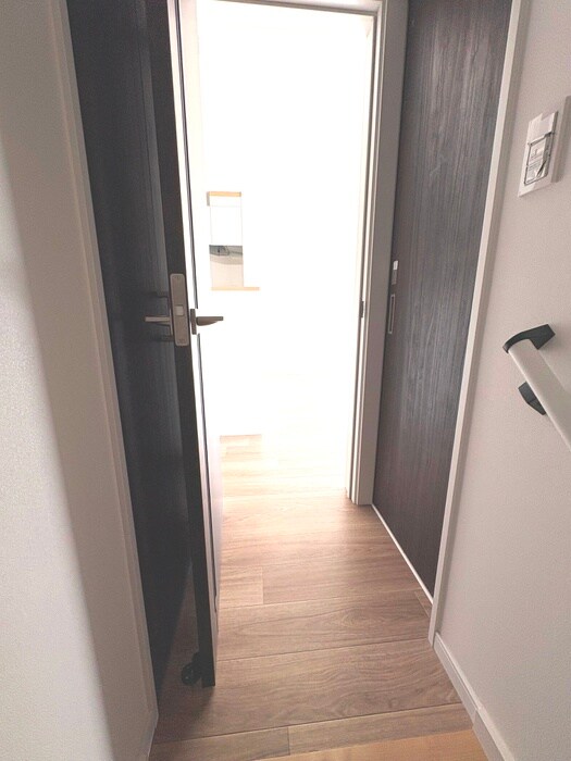 物件内観写真19　(廊下)