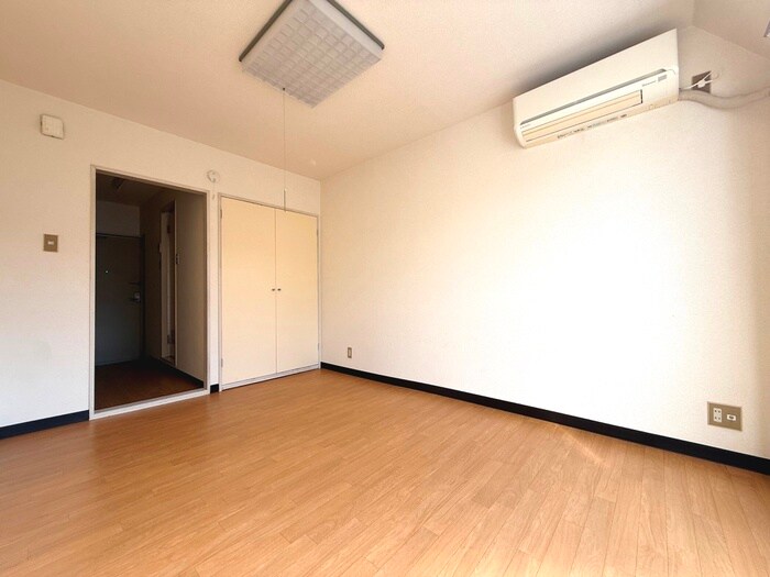 ロワ－ル北千束の内観写真