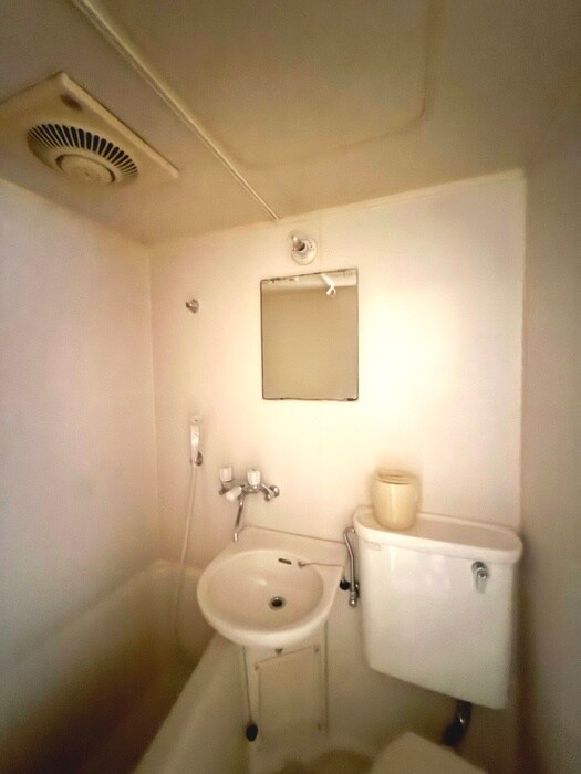 物件内観写真11　(洗面)