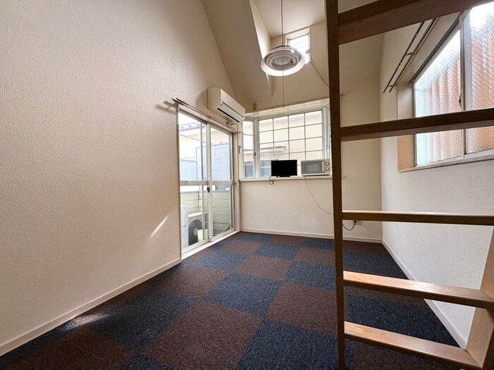 物件内観写真9　(居室)