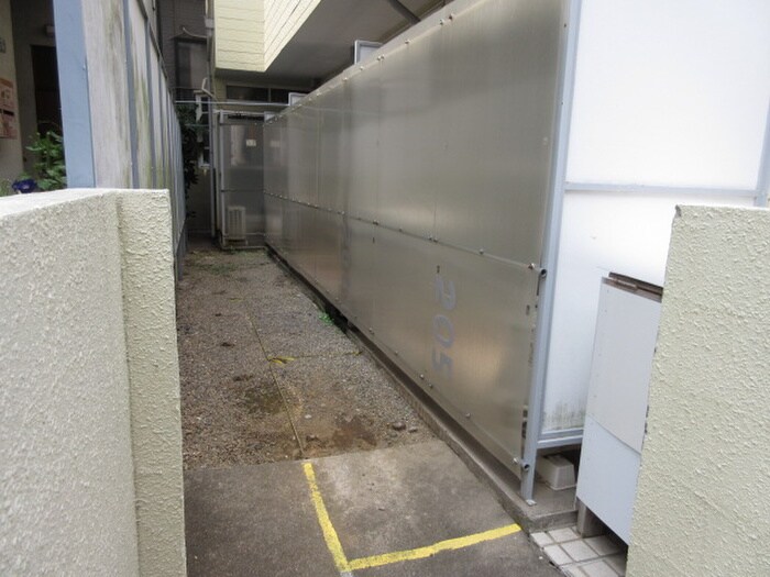 ア－トパレス千川ＮＯ．２の駐輪場