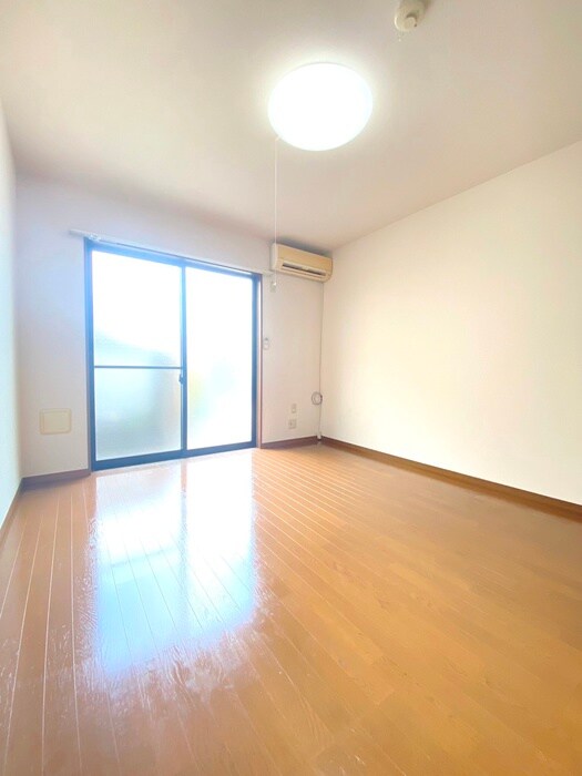 物件内観写真18　(居室)