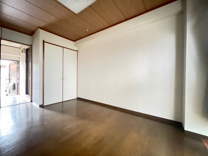 物件内観写真4　(居室)