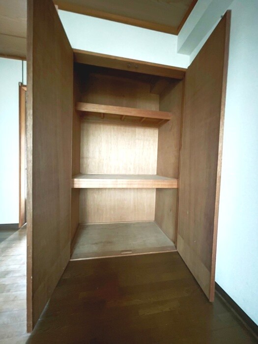 物件内観写真12　(収納)