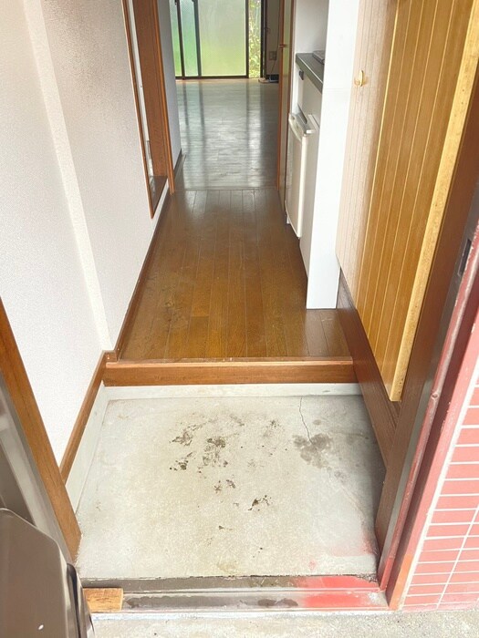 物件内観写真14　(玄関)