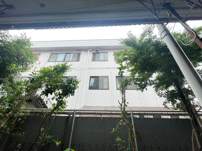 物件内観写真18　(室内からの展望)