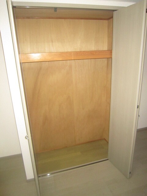 物件内観写真8　(収納)