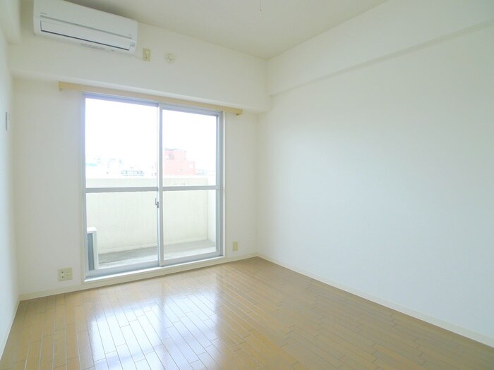 物件内観写真9　(居室)