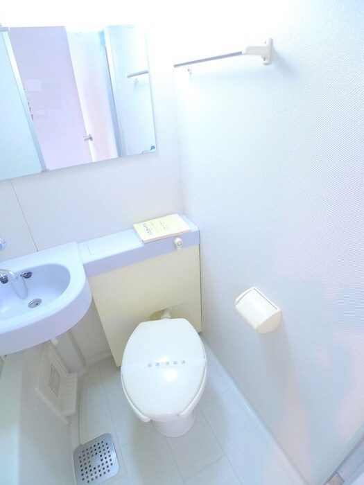 物件内観写真14　(トイレ)