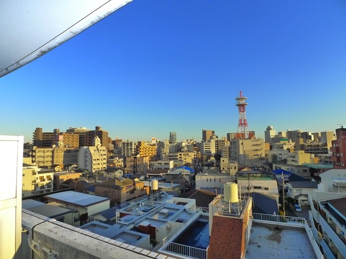 物件内観写真18　(室内からの展望)