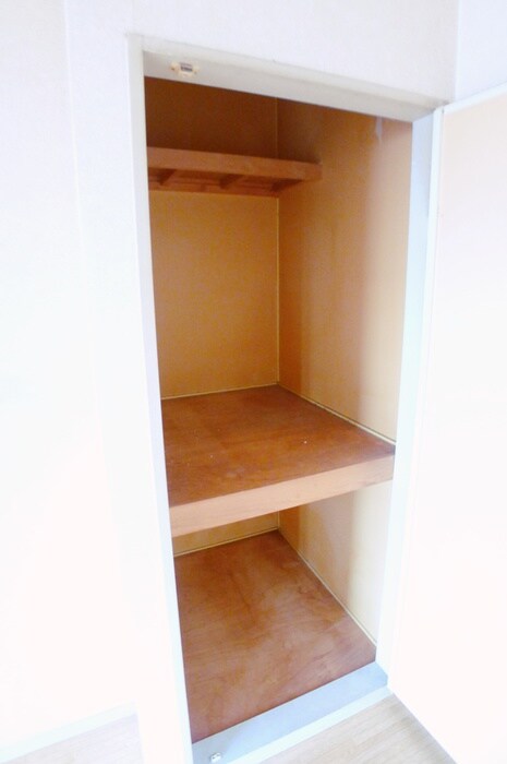 物件内観写真11　(収納)