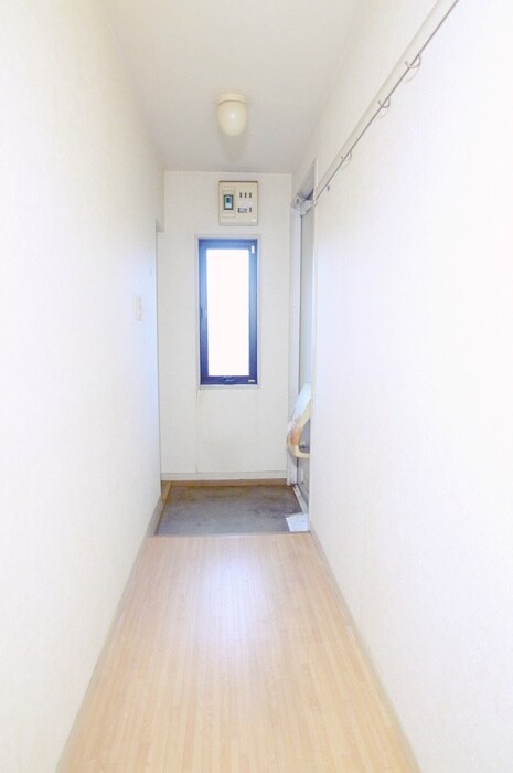 物件内観写真22　(廊下)