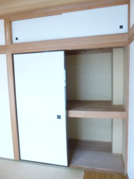 物件内観写真11　(収納)