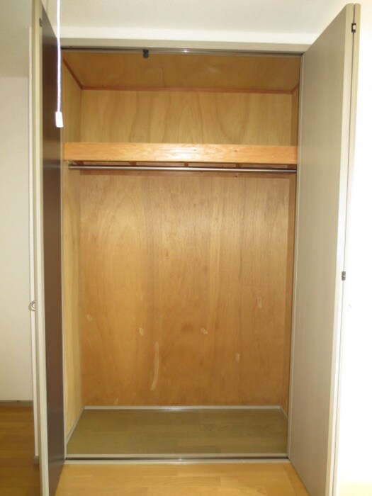 物件内観写真5　(収納)