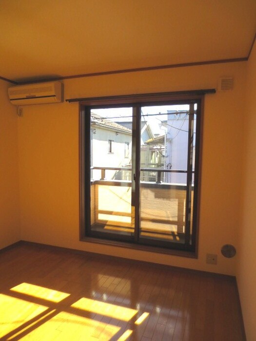 物件内観写真5　(居室)