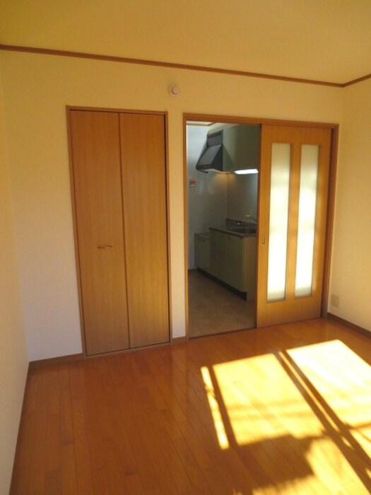 物件内観写真6　(居室)