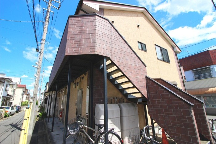 物件外観写真3　(エントランス部分)