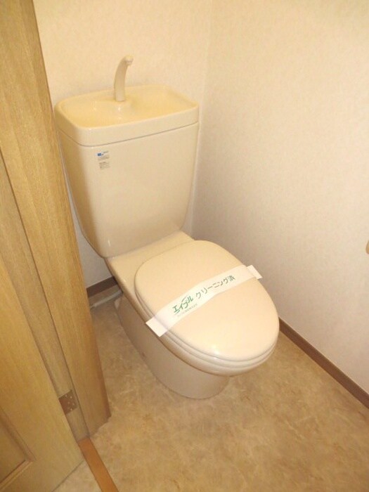 物件内観写真13　(トイレ)