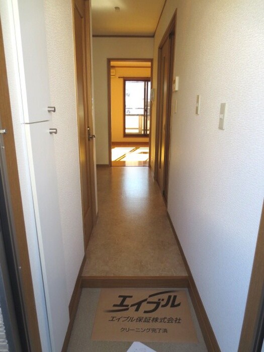 物件内観写真14　(玄関)