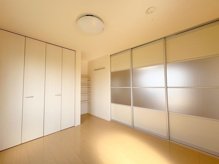 物件内観写真2　(居室)