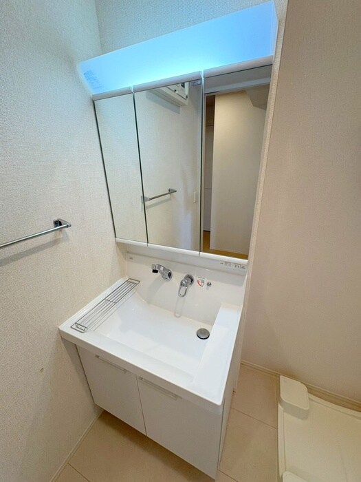 物件内観写真7　(洗面)