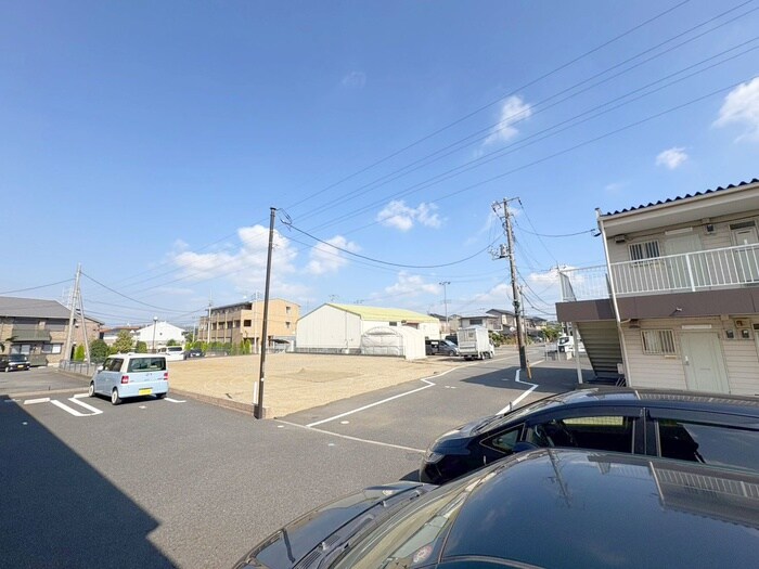 物件内観写真16　(室内からの展望)