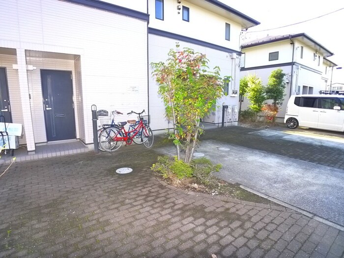 物件外観写真3　(周辺環境)