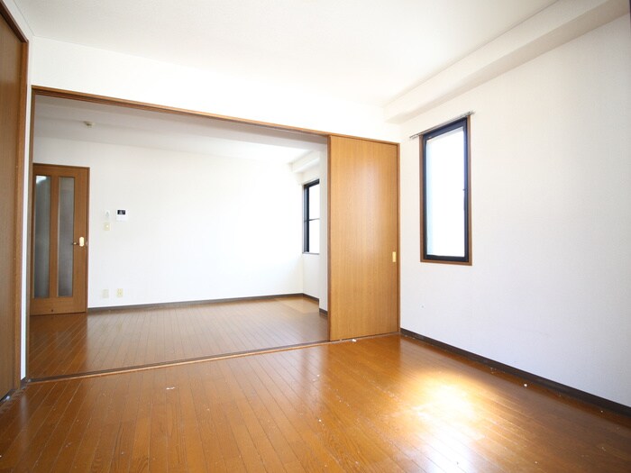 物件内観写真9　(居室)