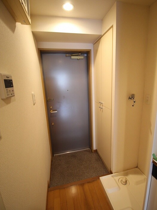 物件内観写真19　(玄関)