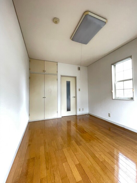 物件内観写真8　(居室)