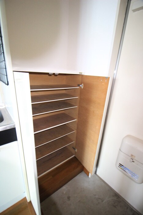 物件内観写真18　(靴箱)