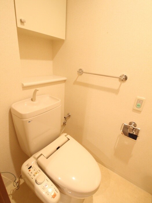 物件内観写真14　(トイレ)