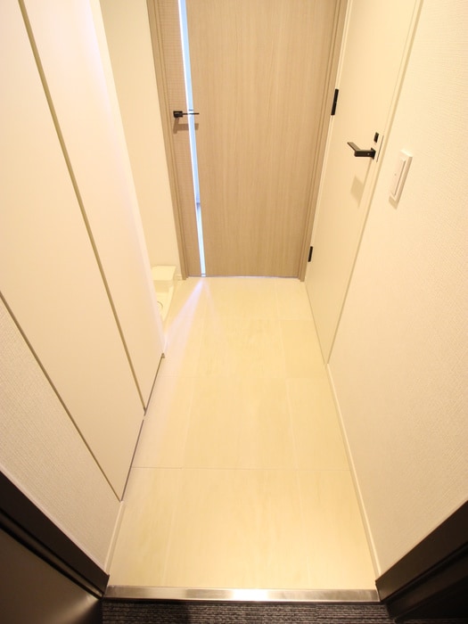 物件内観写真14　(玄関)