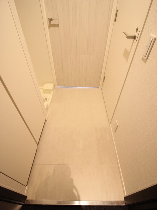 物件内観写真14　(玄関)