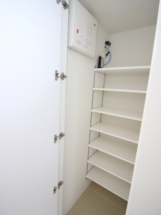 物件内観写真14　(収納)