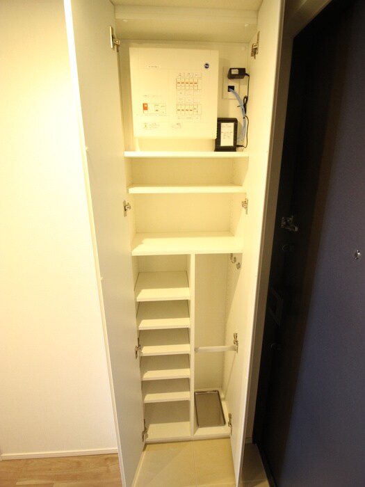 物件内観写真15　(靴箱)