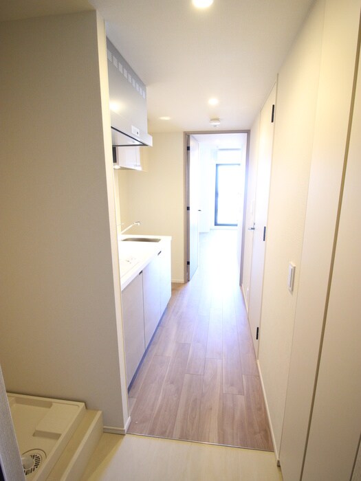 物件内観写真17　(廊下)