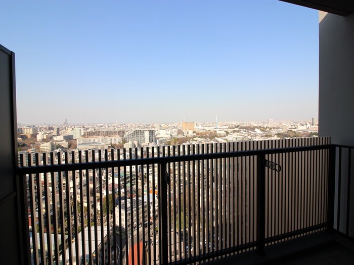 物件内観写真17　(室内からの展望)