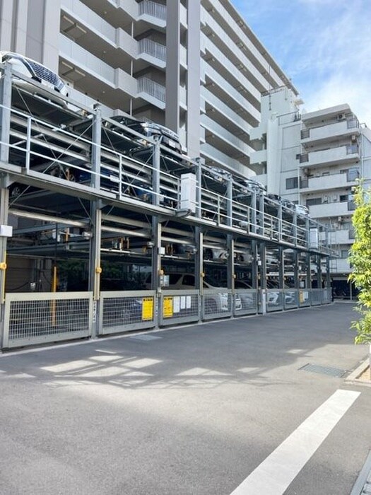 物件外観写真6　(駐車場)