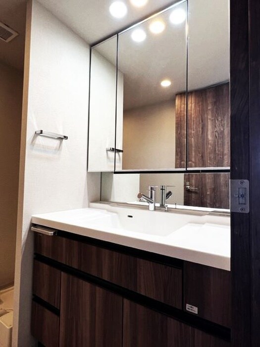 物件内観写真13　(洗面)