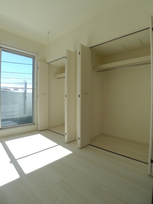 物件内観写真11　(収納)