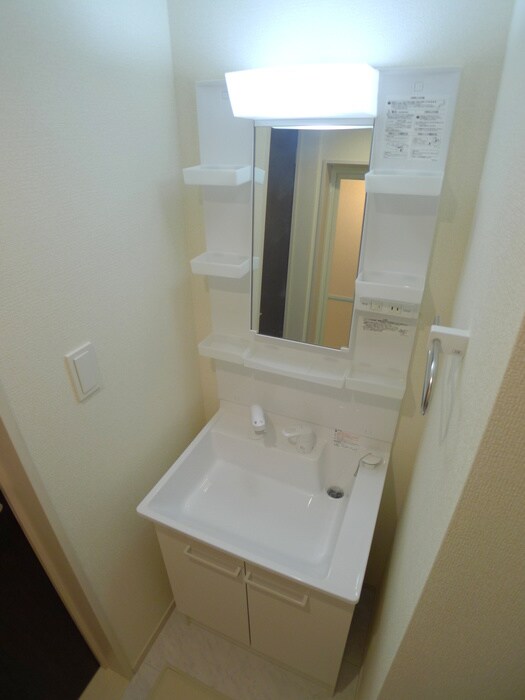 物件内観写真13　(洗面)