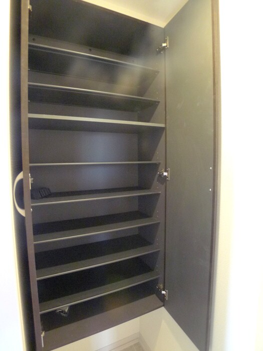 物件内観写真18　(靴箱)