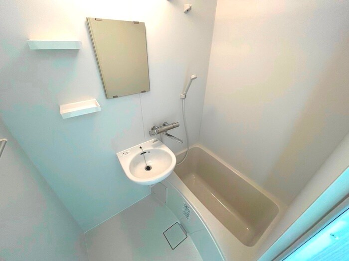 物件内観写真9　(洗面)