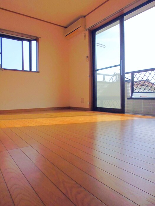 物件内観写真10　(居室)