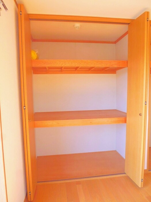 物件内観写真11　(収納)